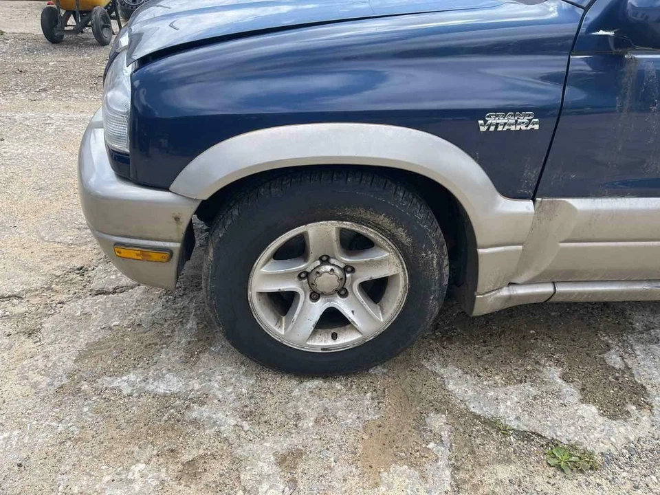 Hood SUZUKI GRAND VITARA 99 00 01 02 03 04 Foto 4 de 4