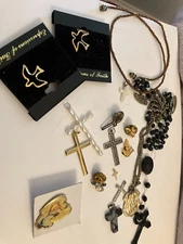 vintage estate LOT OF RELIGIOUS ITEMS. NECKLACE, ROSARY, PENDANTS, TAC PINS