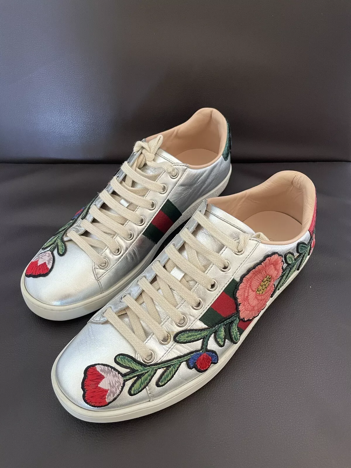 Superbe Baskets authentiques Gucci Ace Floral Cuir Argenté Web Taille EU 39 US 9