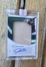 2022 Immaculate Collection - Jumbo Bat Signatures Green /5Josh Donaldson #JBS-JD