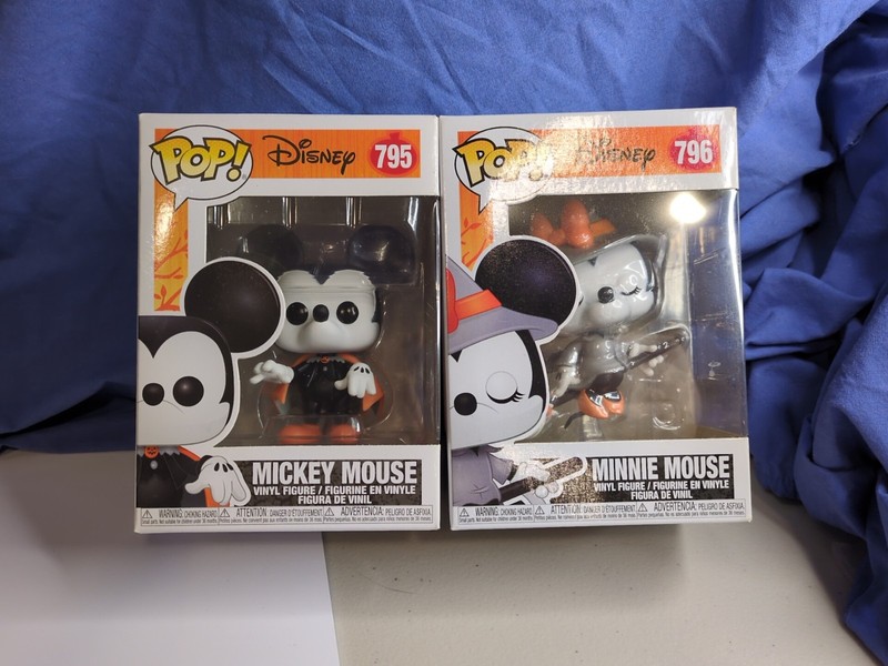 Funko Pop! Disney Halloween Spooky Mickey & Minnie Mouse #795 and #796