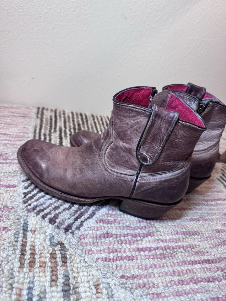 Botas cortas Macie Bean Distressed Look 7M Foto 2 de 4