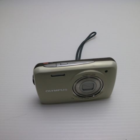 Olympus VH-210 Digital Camera White Used with scratches and Olympus VH-210 Digital Camera White Used with scratches and