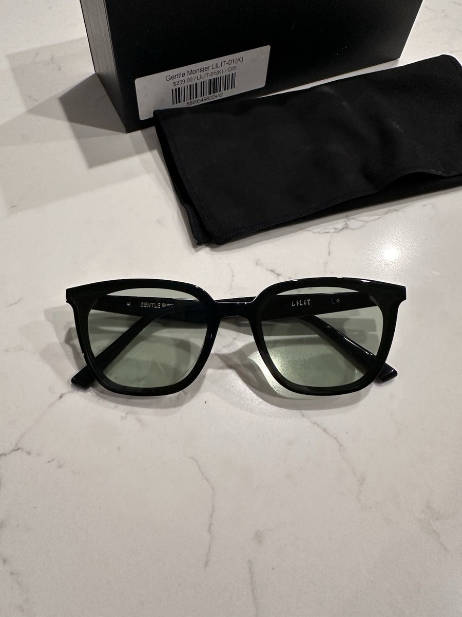 Gentle Monster LILIT 緑 GENTLE MONSTER LILIT Square Sunglasses Black Frame Green Lens