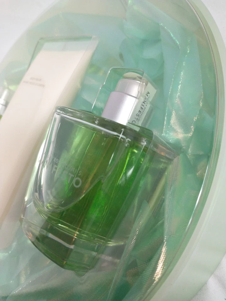 Manifesto by Isabella Rossellini Juego de Regalo de 3 Piezas para Mujer 2.5 EDT Foto 2 de 4