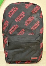 Mochila Loungefly Stranger Things Roja Negra Bolsillo Interior NETFLIX Show