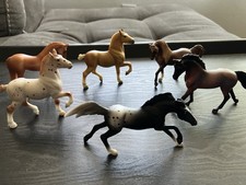 BREYER REEVES HORSE LOT OF SIX
