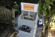 Dinky Toys présentoir métallique tournant ancien pour 16 voitures 1/43ème Dinky