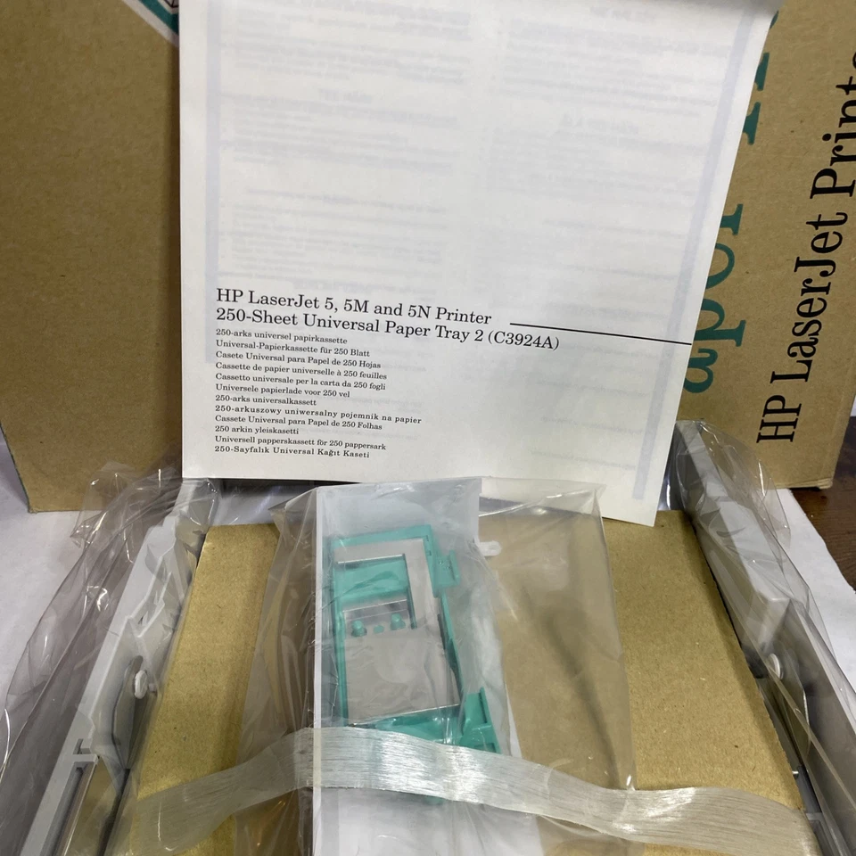 HP LaserJet 5/5M/5N Printer - C3924A UNIVERSAL (LETTER/LEGAL) PAPER TRAY - Image 3 of 4