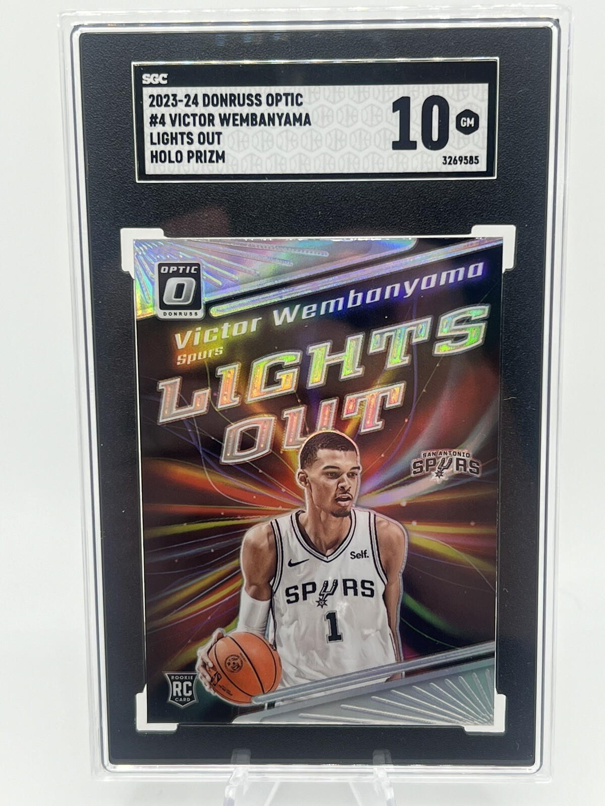 2023-24 Donruss Optic Victor Wembanyama Lights Out Holo Prizm SGC 10 Spurs
