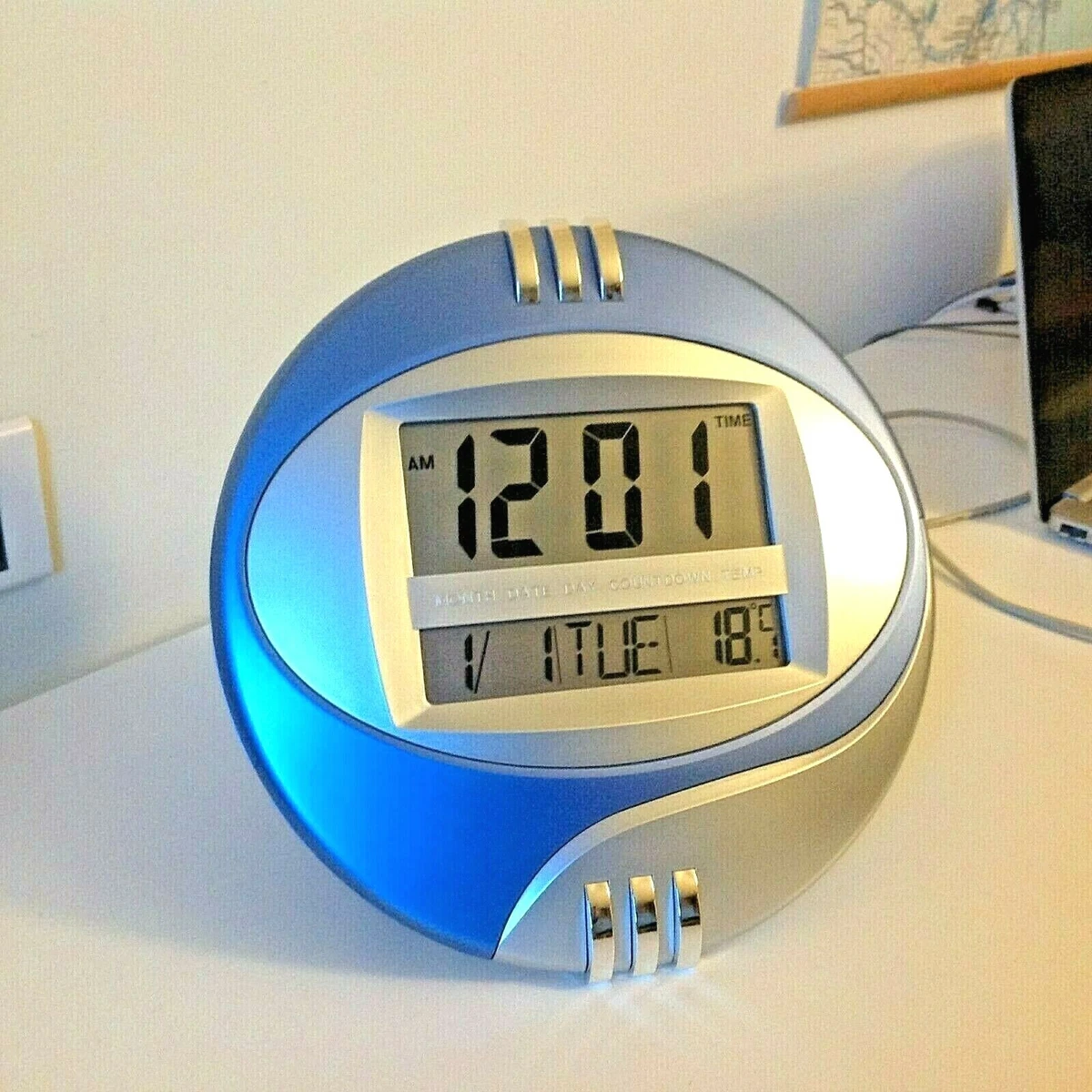 Orologio Digitale Da Parete e Da Tavolo Multifunzione Calendario  Temperatura