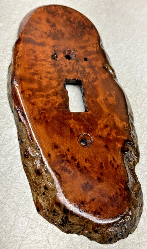Precioso! Cubierta de placa de interruptor de palanca eléctrica de madera de burl de borde vivo vintage X Foto 4 de 4
