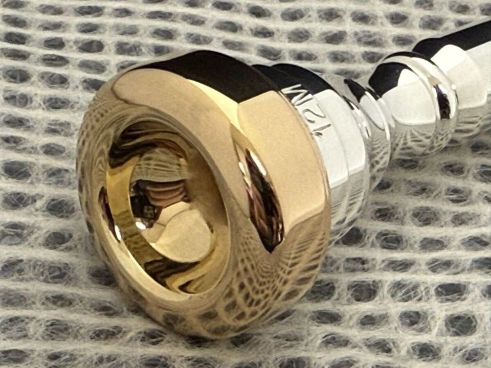 Boccaglio tromba GIARDINELLI 12M cerchio oro rosa - Immagine 3 di 4