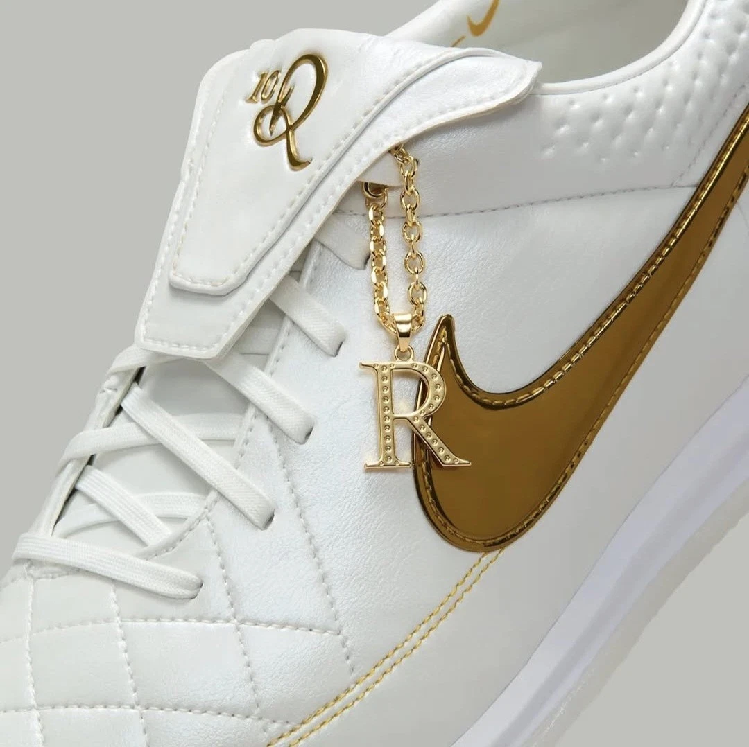Ronaldinho Soccer Shoes for sale | eBay