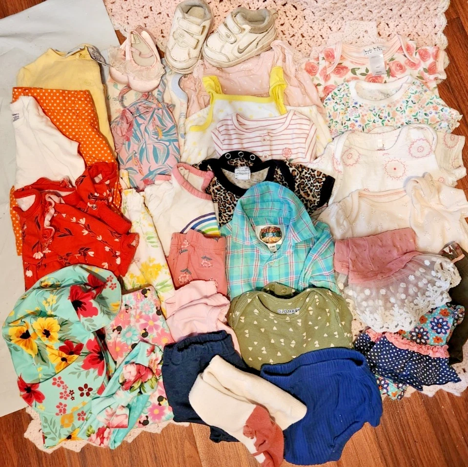 Gran Lote Ropa Bebé Niña Talla 3-6 Meses Nombre Marcas con Zapatos Nike Bebé Foto 2 de 4