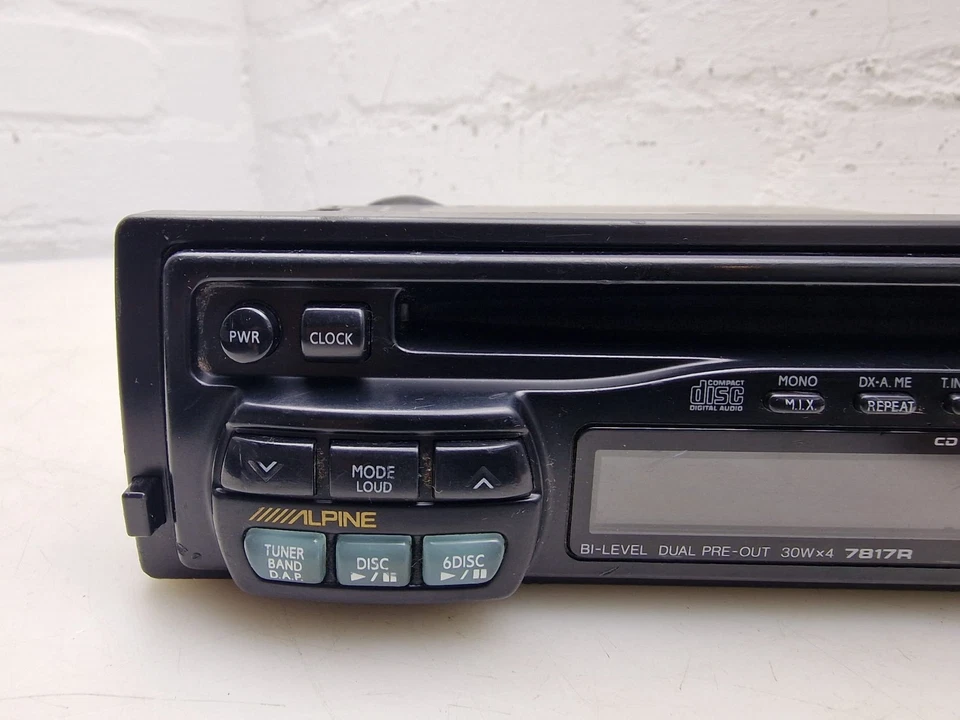 Alpine 7817R CD-Tuner Autoradio RDS EON 30Wx4 Dual Pre-Out CD-Wechsler - Bild 4 von 4
