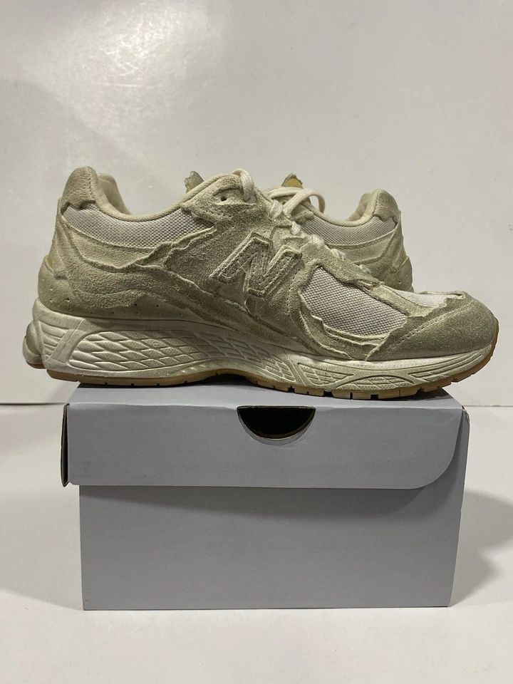 New Balance 2002R Paquete de Protección Goma Blanca Envejecida Talla 6.5 M2002RDG Foto 4 de 4