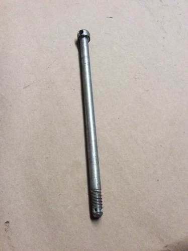 AXLE, FRONT *{C,N}*