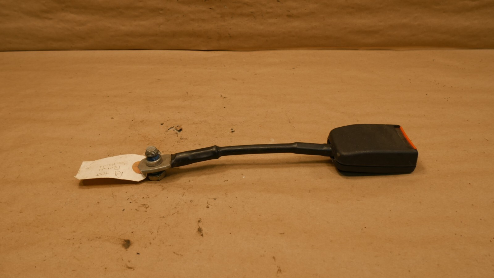 Ferrari 308 GTSi Seat Belt Buckel Receiver Passenger Side 62551300