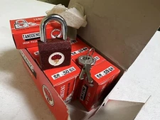 Lot Of 12 Vintage Tangden Iron Padlocks NOS New Paper Lantern 30mm Lock