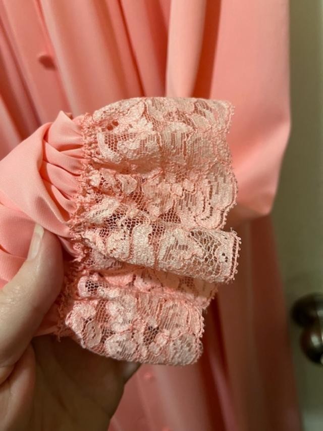 Shadowline Nightgown & Robe Set - Nylon & Lace - Peach Coral - Small ~ Made USA