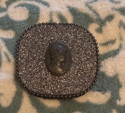 MAC KEEPSAKES PLUM EYES MADE IN CANADA-***LOOK***NEW LIMITED EDITION