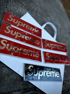 アクセサリー Supreme Box Logo Car Emblem Supreme Box Logo Car Emblem (FW25) - $36