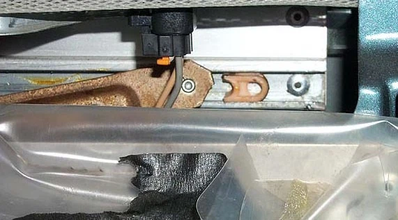 Guías/rodillos reguladores de ventana Chevrolet Caprice/Impala SS 30 para 1991-1996 Foto 2 de 4