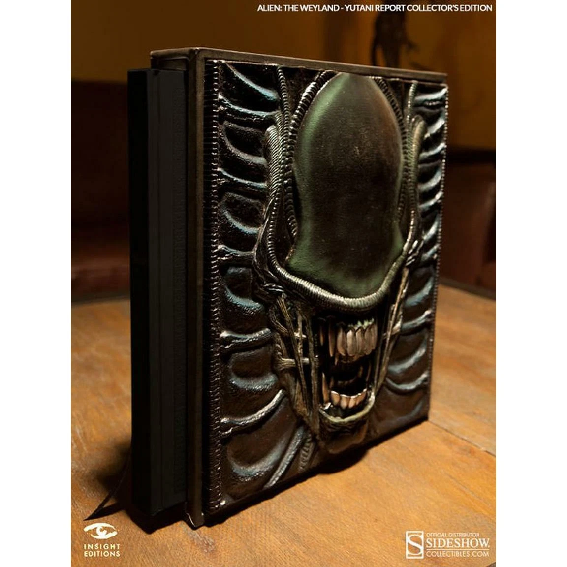 Alien The Weyland-Yutani Report Collectors Edition Hardcover Book Sideshow RARE!