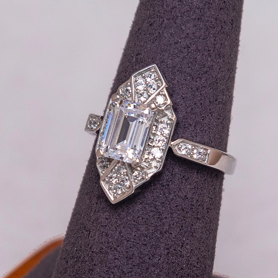 Anillo Marquesa CRISLU - Platino de Ley 3.1cctw - Perfecto Estado - Talla 7 Foto 2 de 4