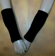 Black Velvet Mitts 1 Pair Dance Costume Accessory Small Child Size NWT
