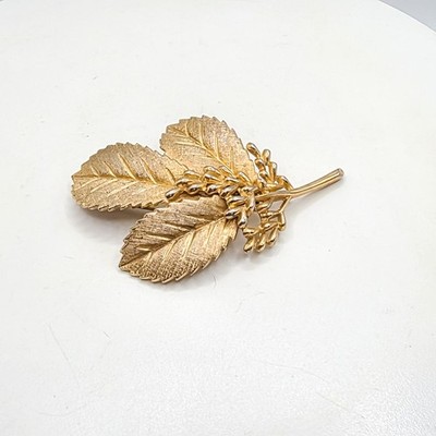 Crown Trifari Brooch Textured Brushed Goldtone Leaf Plant 2.75'' Brooch Pin