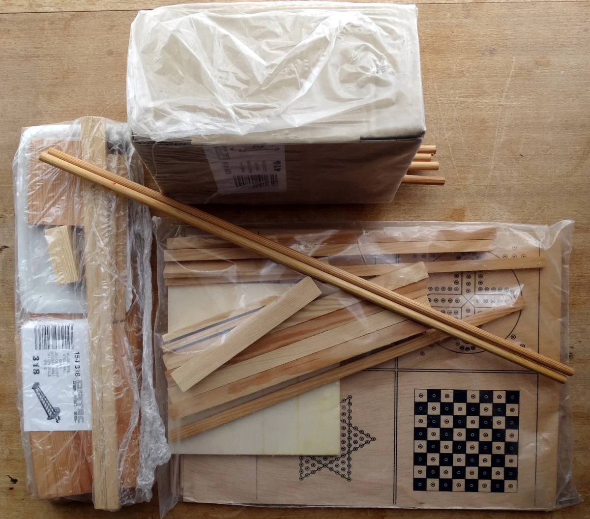 8 kits de carpintería - caja de juego, pelota, temporizador, marioneta de palo, saltamontes, llavero, etc.
