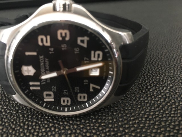 swiss army victorinox stainless steel sapphire crystal watch