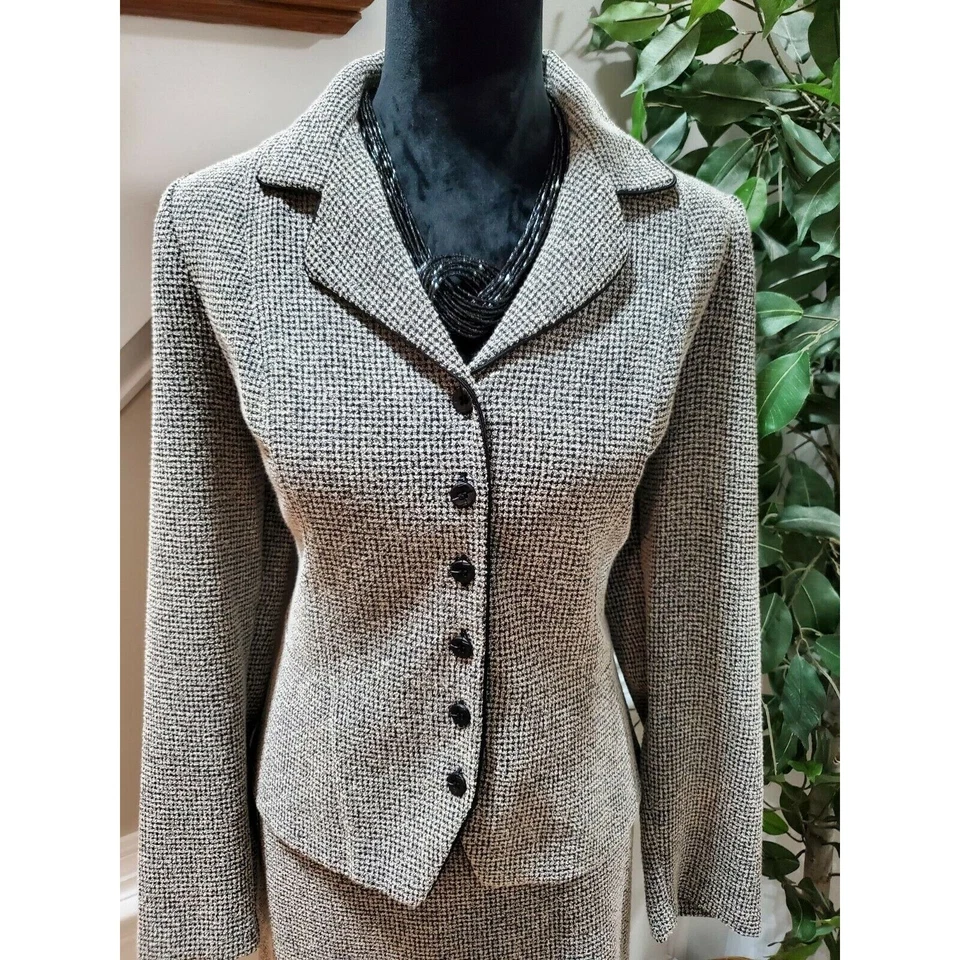 Vintage Miss Dorby Gray Polyester Single Breasted Jacket & Skirt 2 Piece Suit 10 - Image 2 of 4