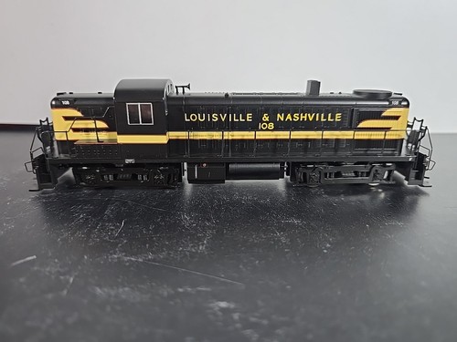 BACHMANN HO 63905 ALCO RS3 DCC SOUND L&N 108 BK CREME ROT | Zustand: Used