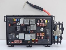 BOX CONTENITORE PORTA FUSIBILI PER OPEL Astra J 13368641 A13DTE diesel 1248 (09