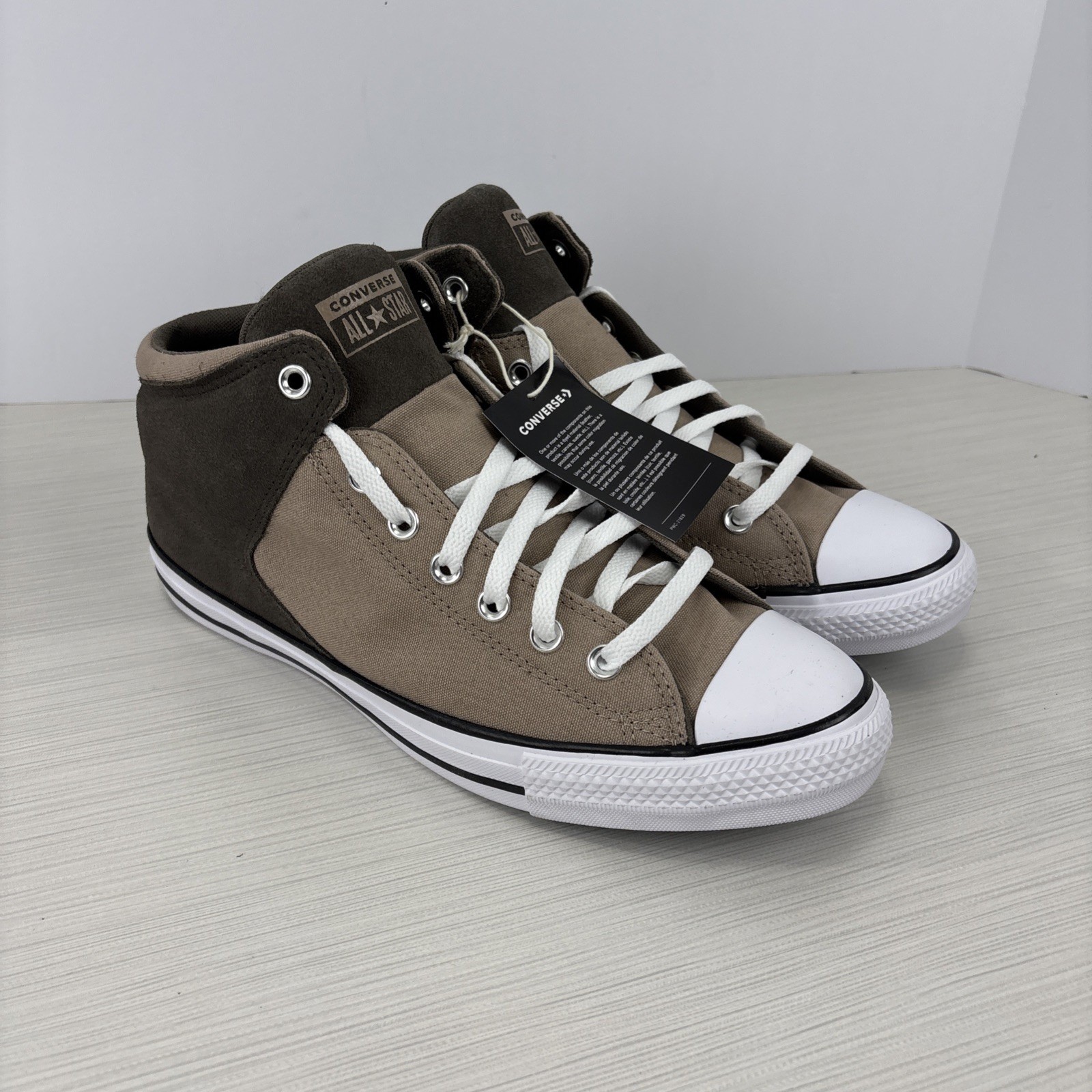 Men's Converse Shoes 11 Chuck Taylor Mid Top CTAS High Street Sneakers NEW