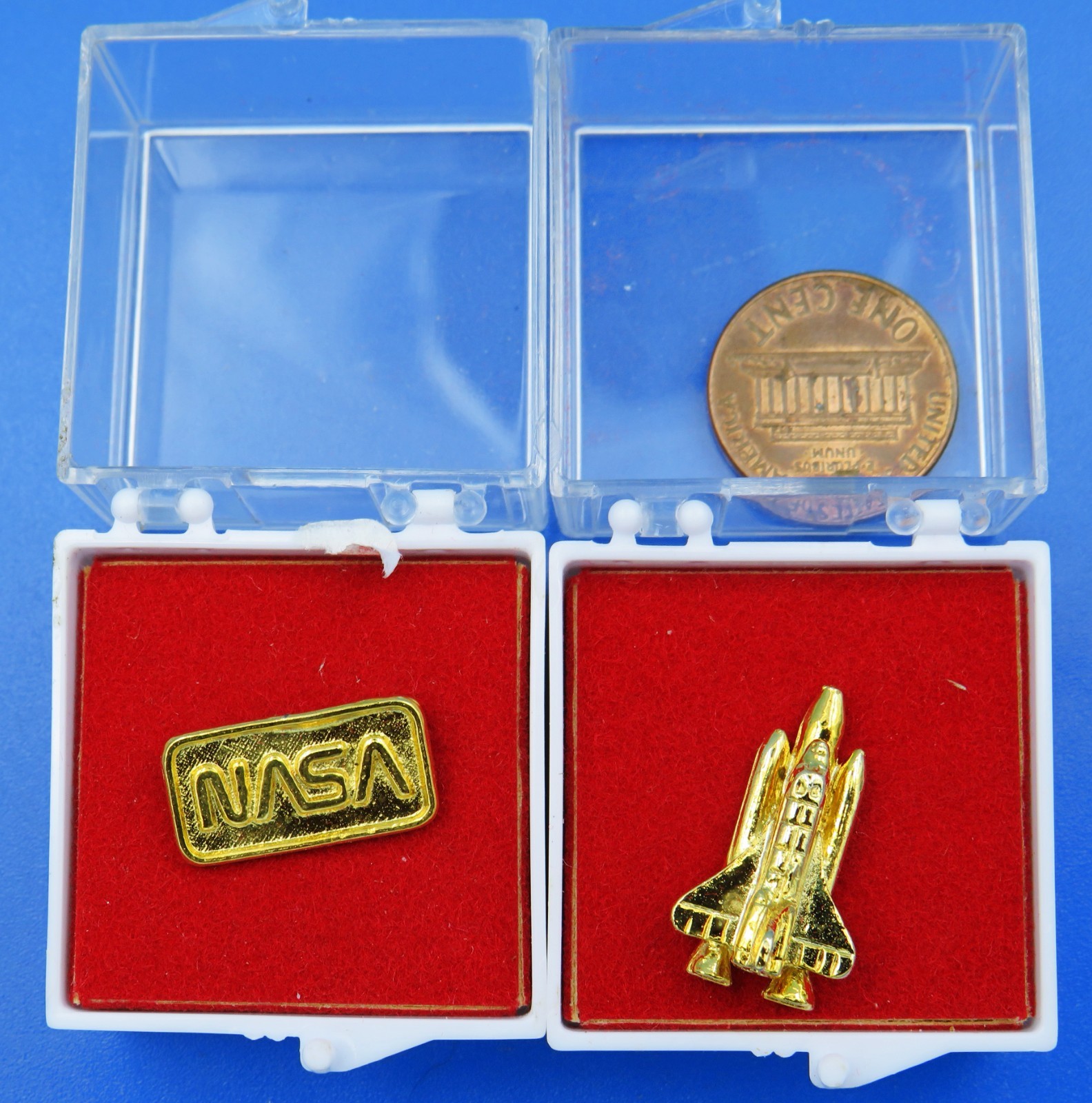NASA PIN Pair vtg NASA Worm Logo / Space Shuttle / MIB Box / Gold Tone ...