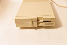 Commodore 1571 5.25 inch Floppy Disk Drive for C128 C64 POWERS ON