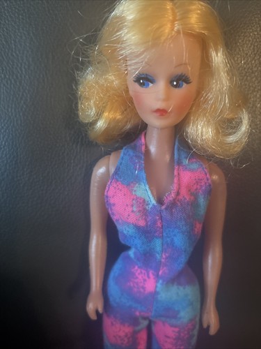 Barbie Clone 11" Vintage Made In Hong Kong Twist/Turn Body - Foto 2 di 10