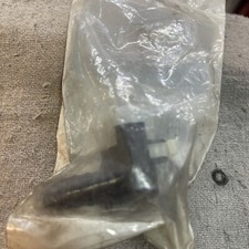 Genuine International Navistar Truck 3533425C3 Fuel Fitting for 
