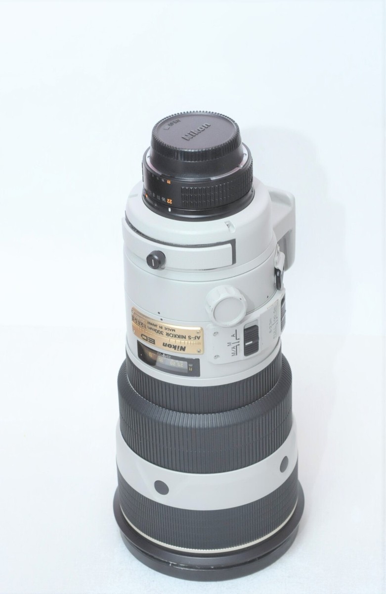 Nikon Nikkor AF-S 300mm f2.8 D ED II Lens AFS *AS IS* NO AF Gray