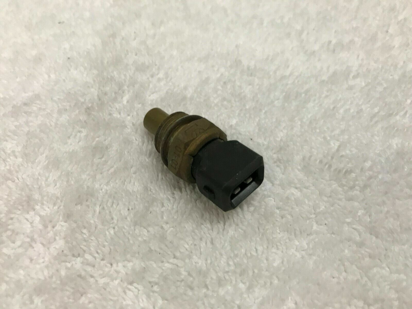 FERRARI 288 GTO F40 WATER TEMPERATURE COOLANT SENSOR OEM 122101