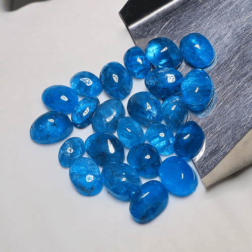 Lote Tesoros Azules ~ 23 Piezas Piedras Preciosas Cabujón Apatita Neón Natural Alto Grado 5-7mm - Imagen 7 de 11