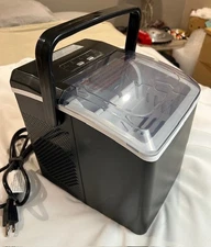 Countertop Ice Maker w/ Handle, 26lbs/Day, 9 Cubes in 6 Min, Auto Clean, Scoop