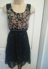Romantic navy floral dress, size XS-S, barely used