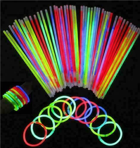 50/100/200 8 ZOLL GLÜHSTÄBCHEN ARMBÄNDER HALSKETTEN PARTY GEFÄLLIGKEITEN NEONFARBE + VERBINDER - Bild 1 von 3