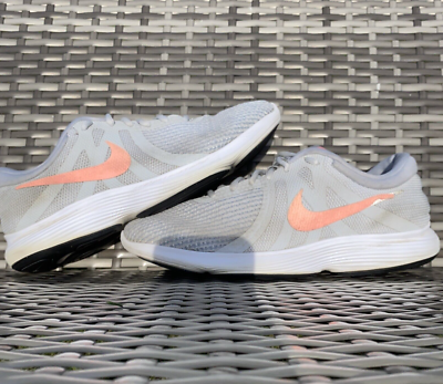 nike wmns revolution 4 running shoe