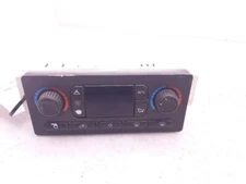 Temperature Control Floor Mounted Opt UK6 03-05 Chevrolet Tahoe 15850812
